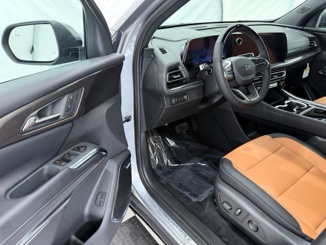 New 2027 Chevrolet Traverse Z71 w/ Enhanced Driving Package AWD/4WD image 35