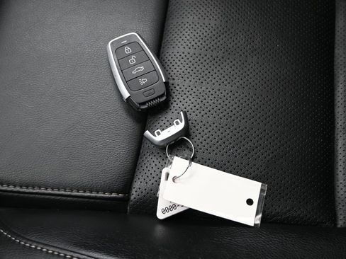 Used 2023 Nissan Maxima SV w/ Floor Mat Group FWD image 28