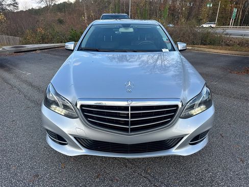 Used 2014 Mercedes-Benz E 350 Sedan image 2