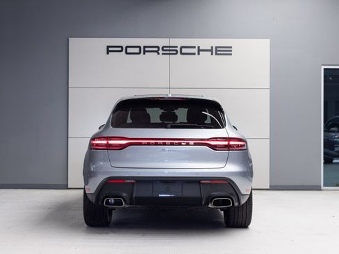 Certified 2026 Porsche Macan AWD/4WD image 6