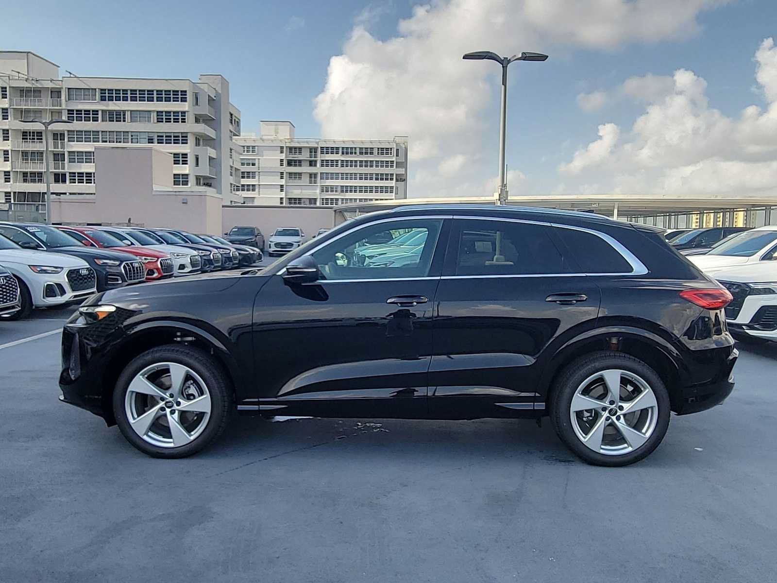 New 2026 Audi Q5 Premium Plus AWD/4WD image 3