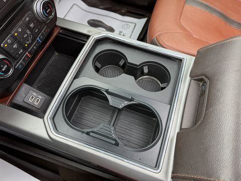 Used 2018 Ford F450 King Ranch w/ King Ranch Ultimate Package image 23