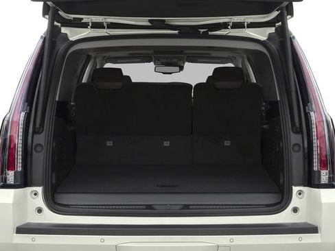 Used 2016 Cadillac Escalade ESV Premium image 14