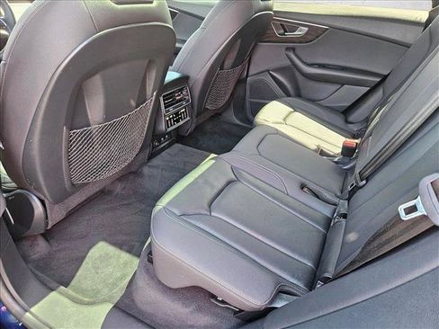 Used 2021 Audi Q8 Premium Plus w/ Premium Plus Package AWD/4WD image 21