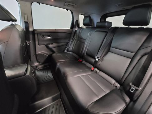 Certified 2023 Nissan Rogue SV w/ SV Premium B Package image 10