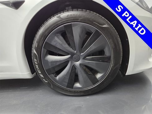 Used 2021 Tesla Model S Plaid image 15