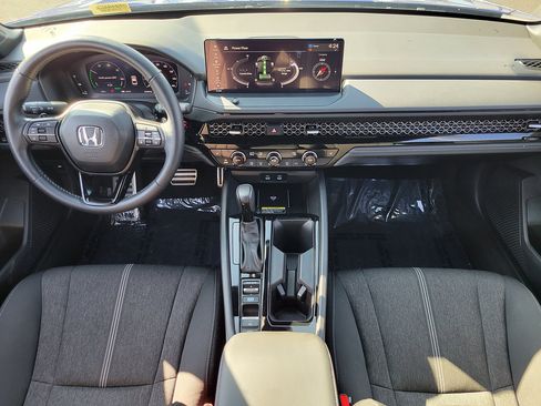 Certified 2025 Honda Accord Sport image 10