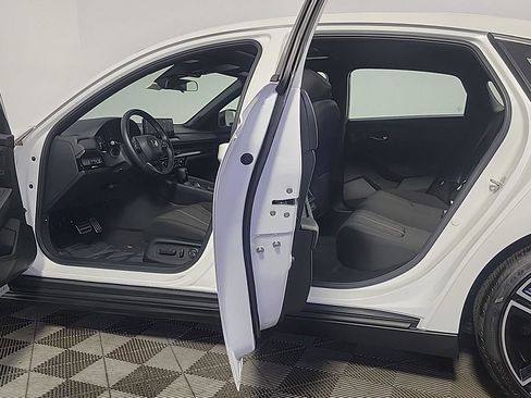 Certified 2025 Honda Accord Sport image 15