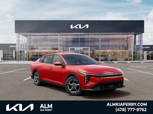 New 2026 Kia K4 LXS FWD image 8