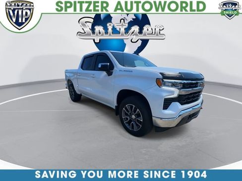 Used 2024 Chevrolet Silverado 1500 LT AWD/4WD image 2
