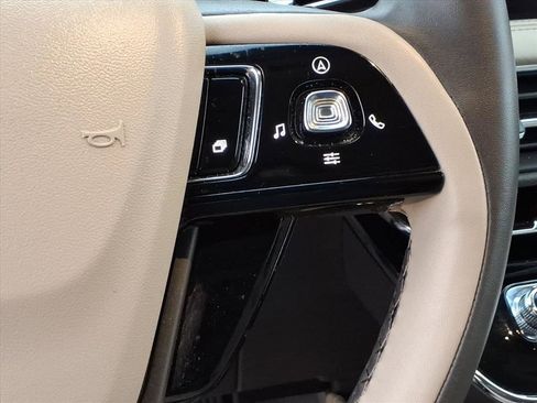 Certified 2023 Lincoln Corsair AWD image 21