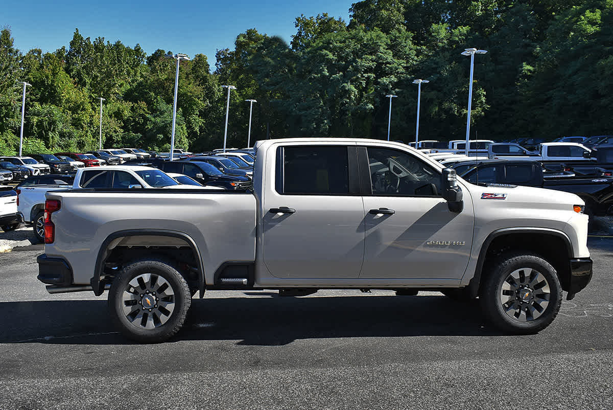 New 2026 Chevrolet Silverado 2500 Custom w/ Custom Value Package AWD/4WD image 6