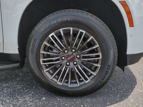 Used 2026 GMC Yukon XL Elevation RWD image 11