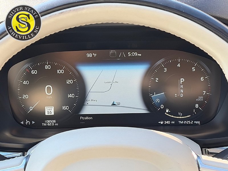 Used 2018 Volvo XC60 T5 Momentum w/ Vision Package AWD/4WD image 28