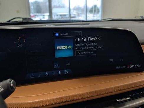 Used 2024 Cadillac XT4 Sport image 14