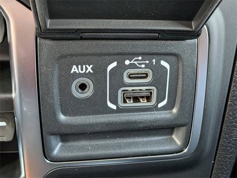 New 2025 Jeep Gladiator Sport image 22