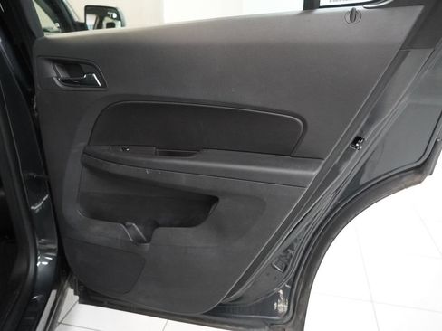 Used 2014 Chevrolet Equinox LS FWD image 28