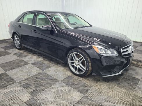 Used 2014 Mercedes-Benz E 350 4MATIC Sedan image 13