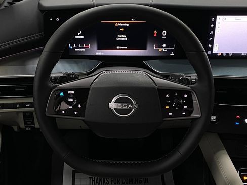 Used 2025 Nissan Murano SL image 15