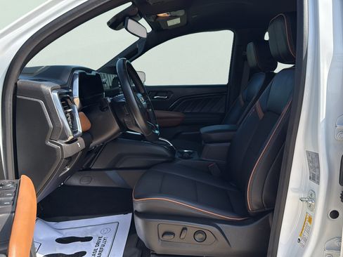 Used 2025 GMC Canyon AT4 AWD/4WD image 19
