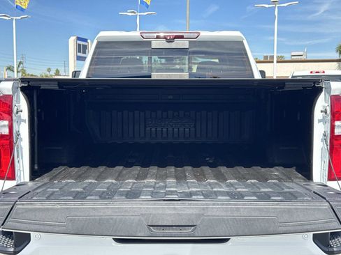 Used 2022 Chevrolet Silverado 2500 High Country w/ Technology Package image 27