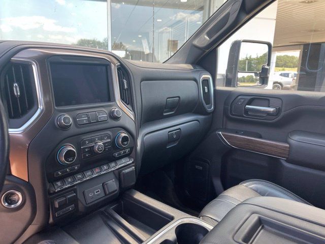 Used 2020 Chevrolet Silverado 3500 High Country w/ Technology Package AWD/4WD image 13
