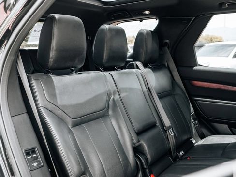 Used 2019 Land Rover Discovery HSE AWD/4WD image 52