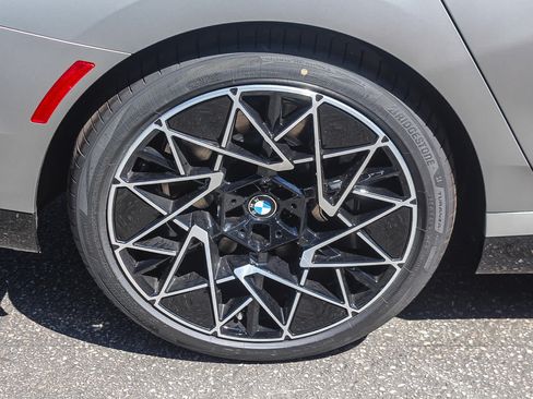 New 2027 BMW 740i w/ Executive Package RWD image 8