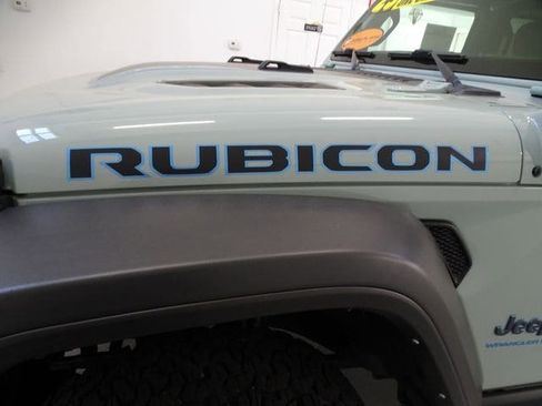 Used 2023 Jeep Wrangler Unlimited Rubicon 4xe w/ Cold Weather Group AWD/4WD image 26