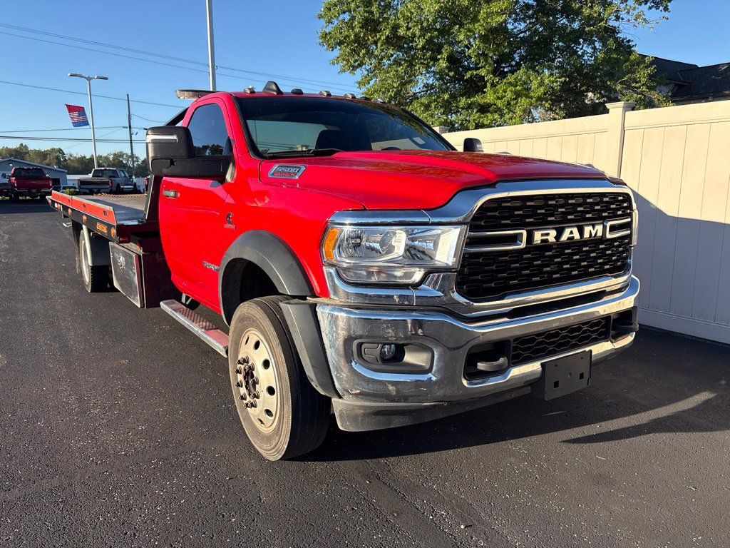 Used 2024 RAM 5500 SLT w/ Quick Order Package 2YG SLT RWD image 2