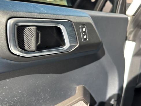 Used 2023 Ford Bronco Outer Banks image 28
