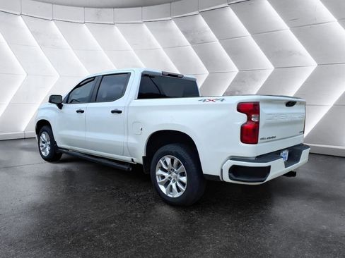 Used 2024 Chevrolet Silverado 1500 Custom image 3