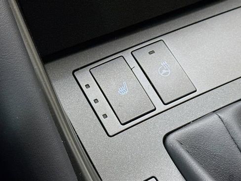 Used 2025 Lexus IS 350 F Sport w/ Navigation Package image 20