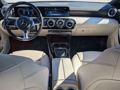 Used 2025 Mercedes-Benz CLA 250 image 16