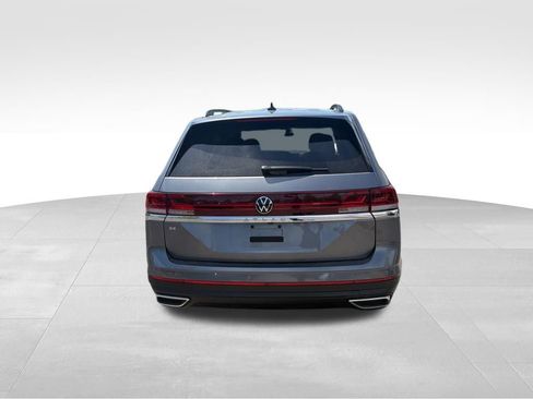 Used 2024 Volkswagen Atlas SE FWD image 6