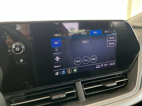 Used 2024 Chevrolet Trax LS w/ LS Convenience Package FWD image 11