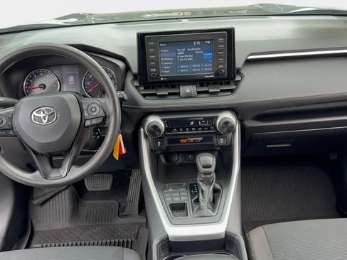 Used 2021 Toyota RAV4 LE AWD/4WD image 13