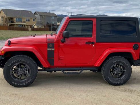 Used 2018 Jeep Wrangler Sport image 5