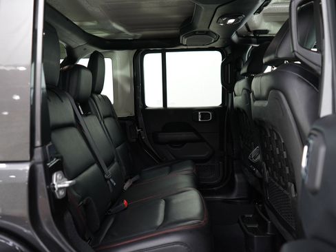 Used 2018 Jeep Wrangler Unlimited Rubicon image 12