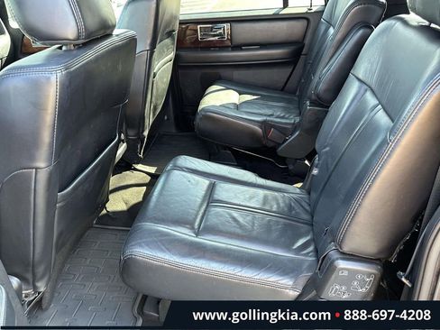 Used 2015 Lincoln Navigator L 4WD image 11