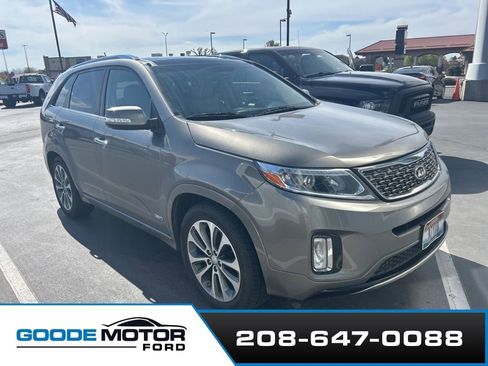 Used 2015 Kia Sorento SX image 4