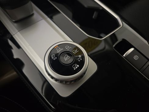 New 2026 Mitsubishi Outlander ES image 28