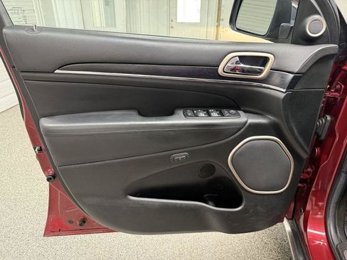 Used 2014 Jeep Grand Cherokee Summit AWD/4WD image 24