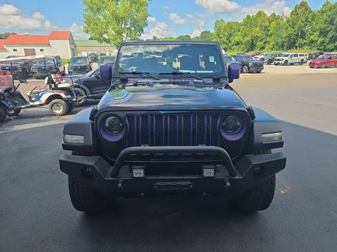 Used 2020 Jeep Wrangler Unlimited Sport AWD/4WD image 3