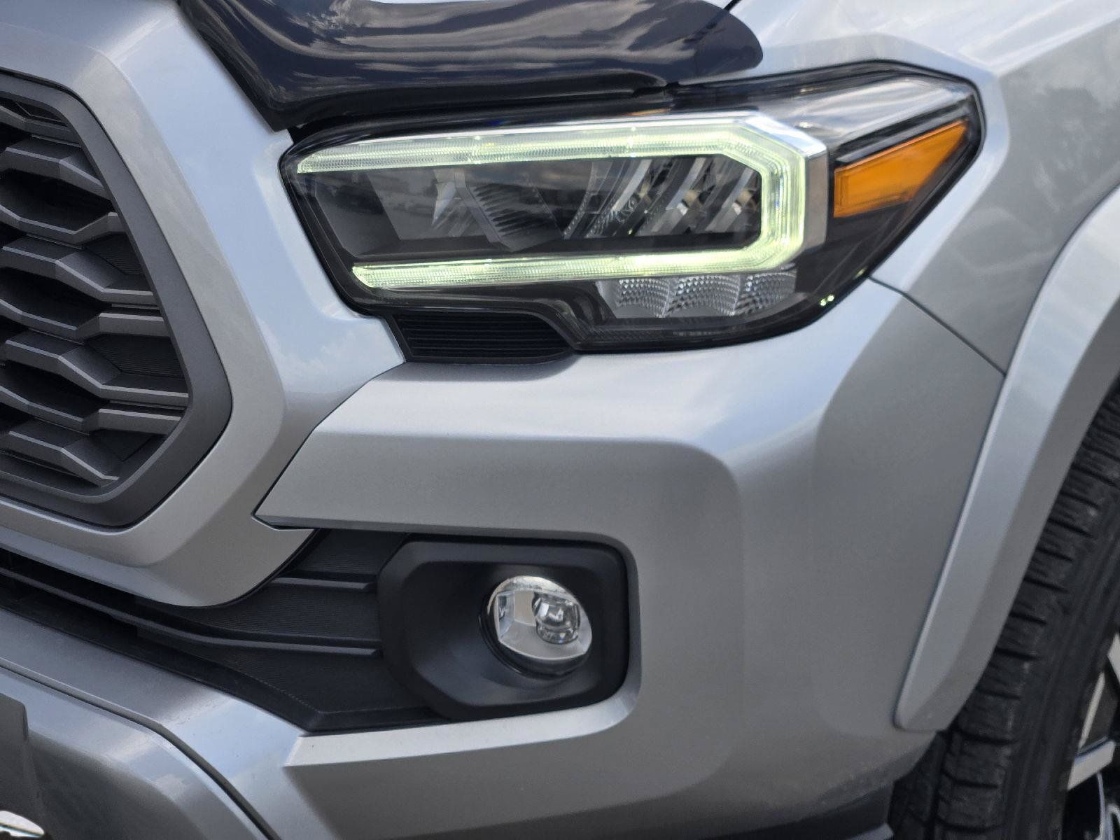 Used 2023 Toyota Tacoma TRD Sport w/ Technology Package RWD image 10