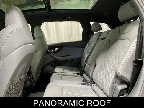 Used 2022 Audi SQ7 Prestige w/ Prestige Package AWD/4WD image 18