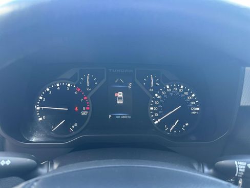Used 2022 Toyota Tundra Limited w/ Power Package AWD/4WD image 29