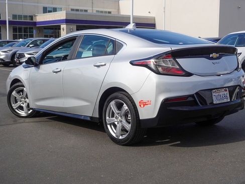 Used 2017 Chevrolet Volt LT image 7