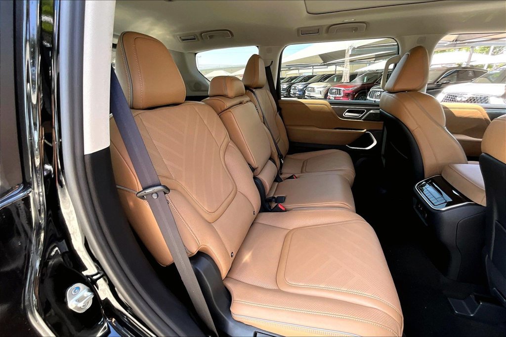 New 2027 INFINITI QX80 Luxe w/ Cargo Package AWD/4WD image 22