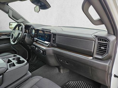 Used 2025 Chevrolet Silverado 1500 LT image 22